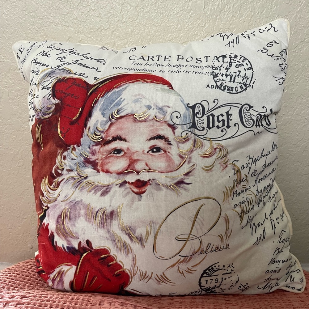 Santa Claus Christmas Holiday
Square Throw pillow brand new missing tag
